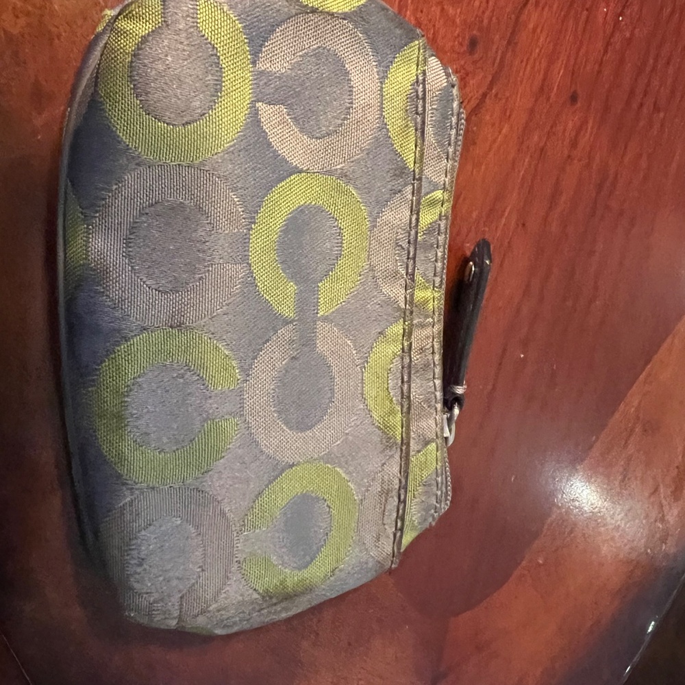 Coach wallet size small - Picture 2 of 6